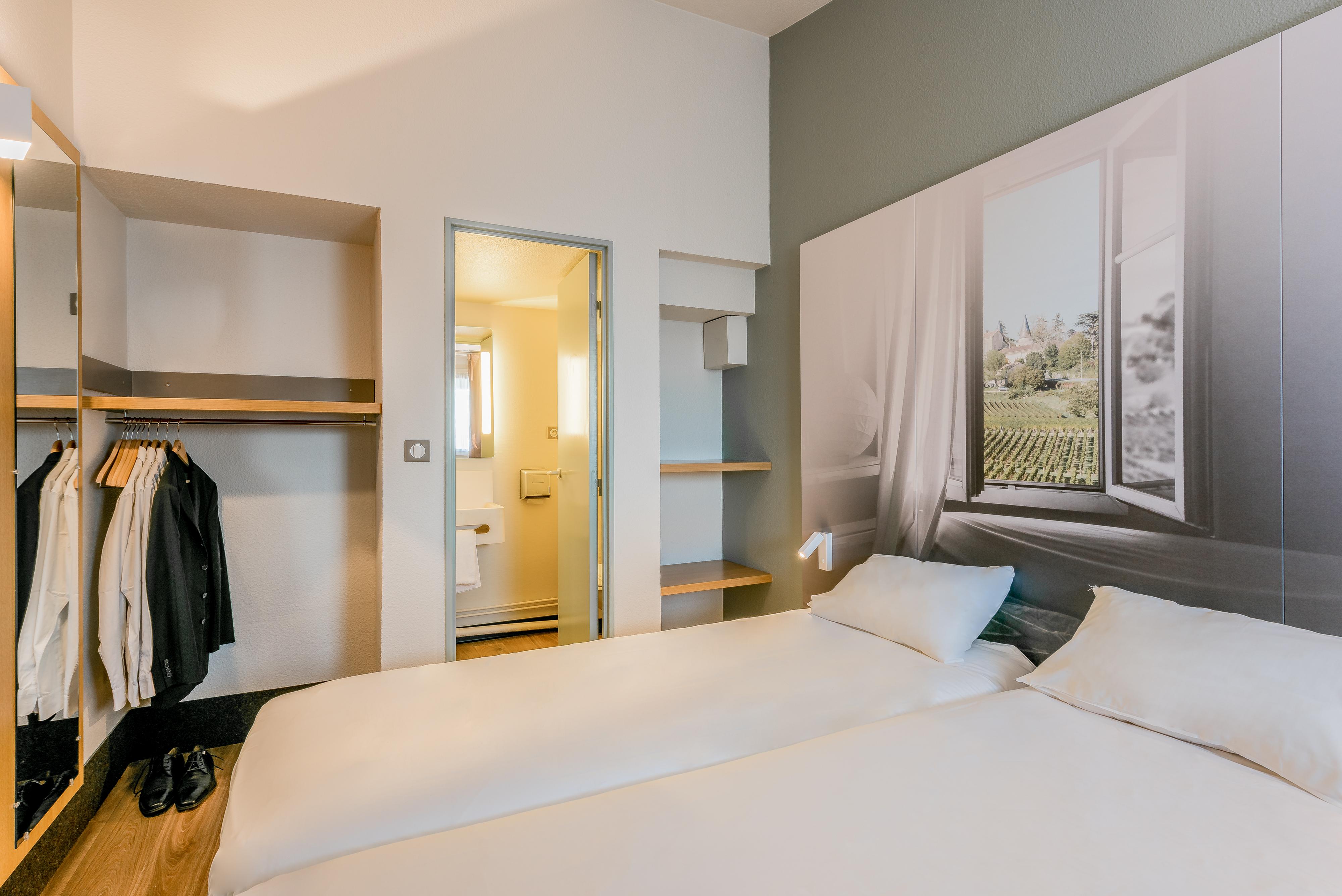 B&B HOTEL Bordeaux Mérignac Hôtel de Ville Exterior foto