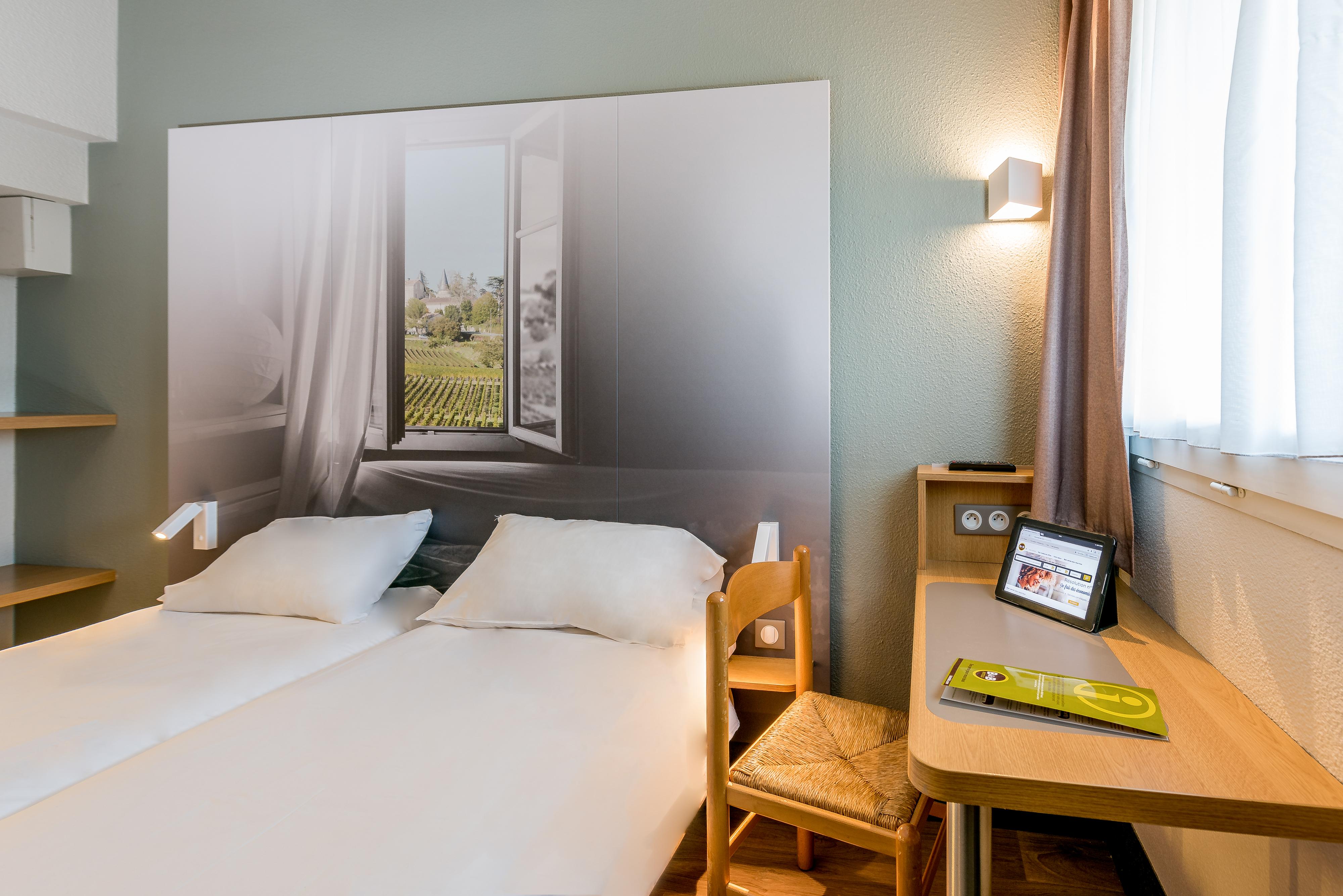 B&B HOTEL Bordeaux Mérignac Hôtel de Ville Exterior foto